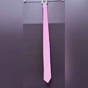 🏜️Tommy Hilfiger Pink Diagonal Pinstripe Neck Tie